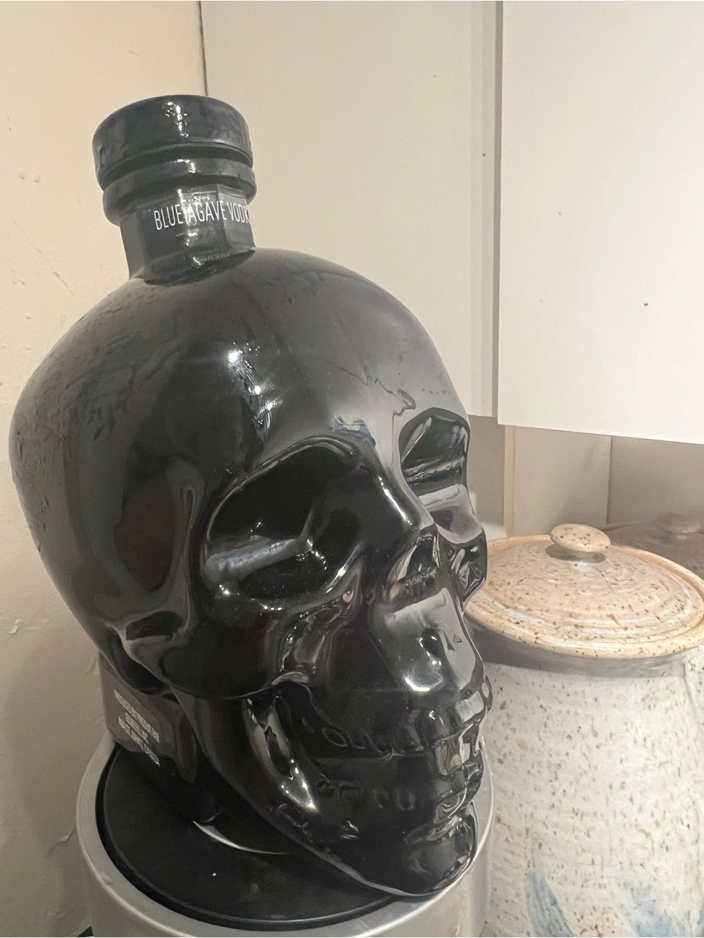 Black Skull-Shaped Decorative Bottle - Home Dining Accent(empty)